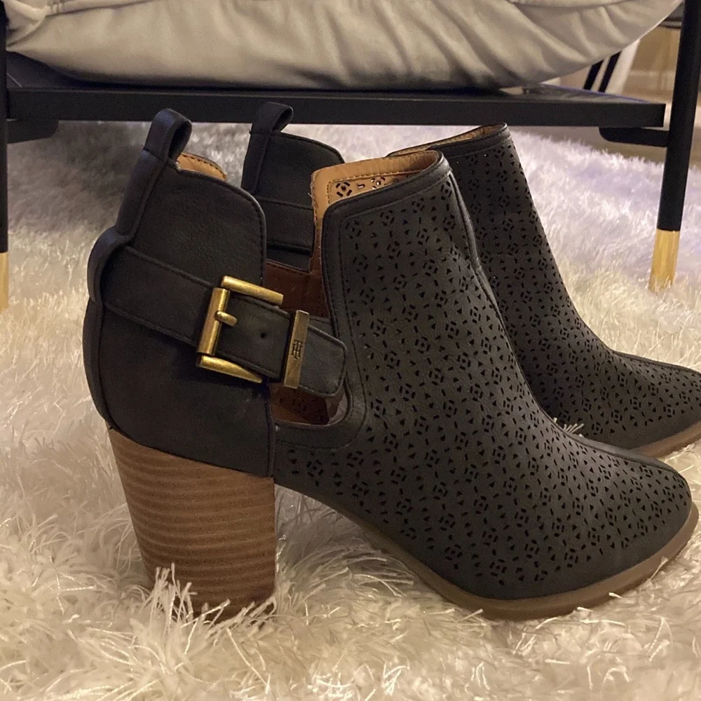 Booties - Picture 3 of 3